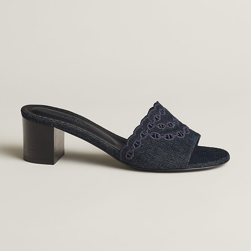 【SS25＊日本未入荷】Triomphe Sandal CELINE CELINE TRIOMPHE SANDAL in CALFSKIN | REVERSIBLE